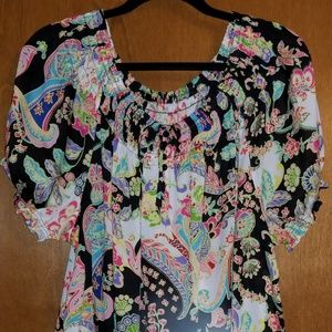 Colorful top that is crinkled at neckline
